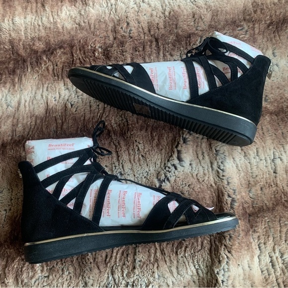 BeautifFeel Yuli Suede Gladiator Black Sandals - Picture 3 of 13
